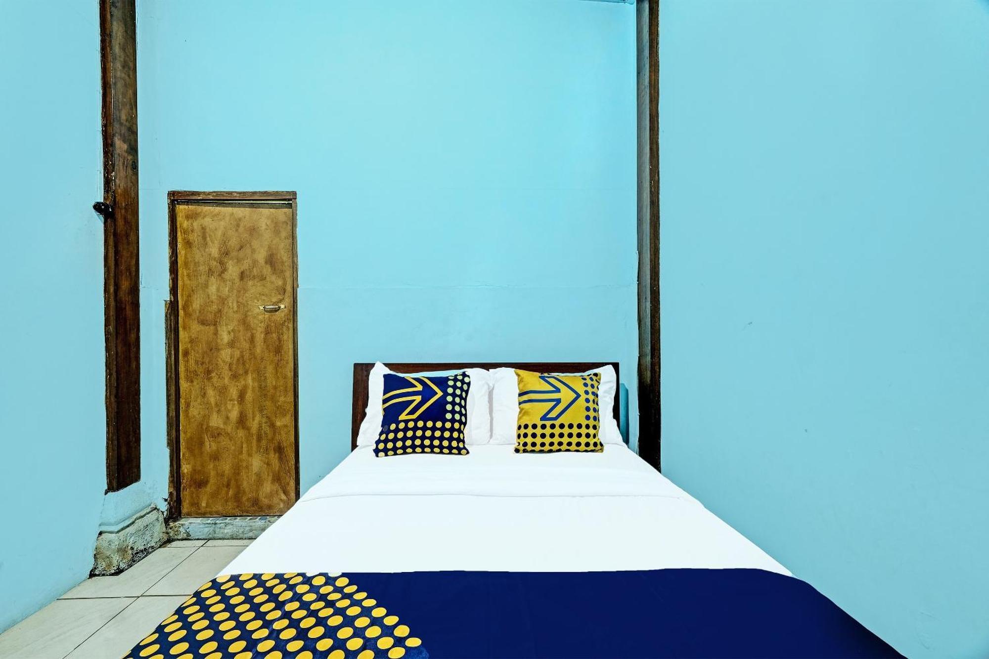 Spot On 91916 Joglo Doyong Homestay Syariah ジョグジャカルタ エクステリア 写真
